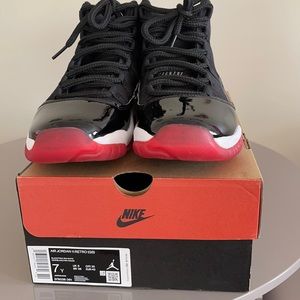 AUTHENTIC Nike Air Jordan 11 Retro (GS)